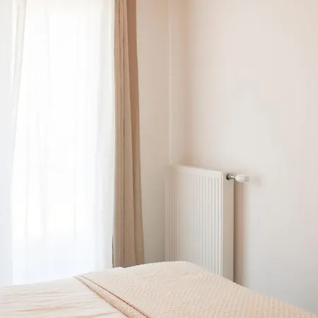 Bright In Apartment Asnieres-sur-Seine